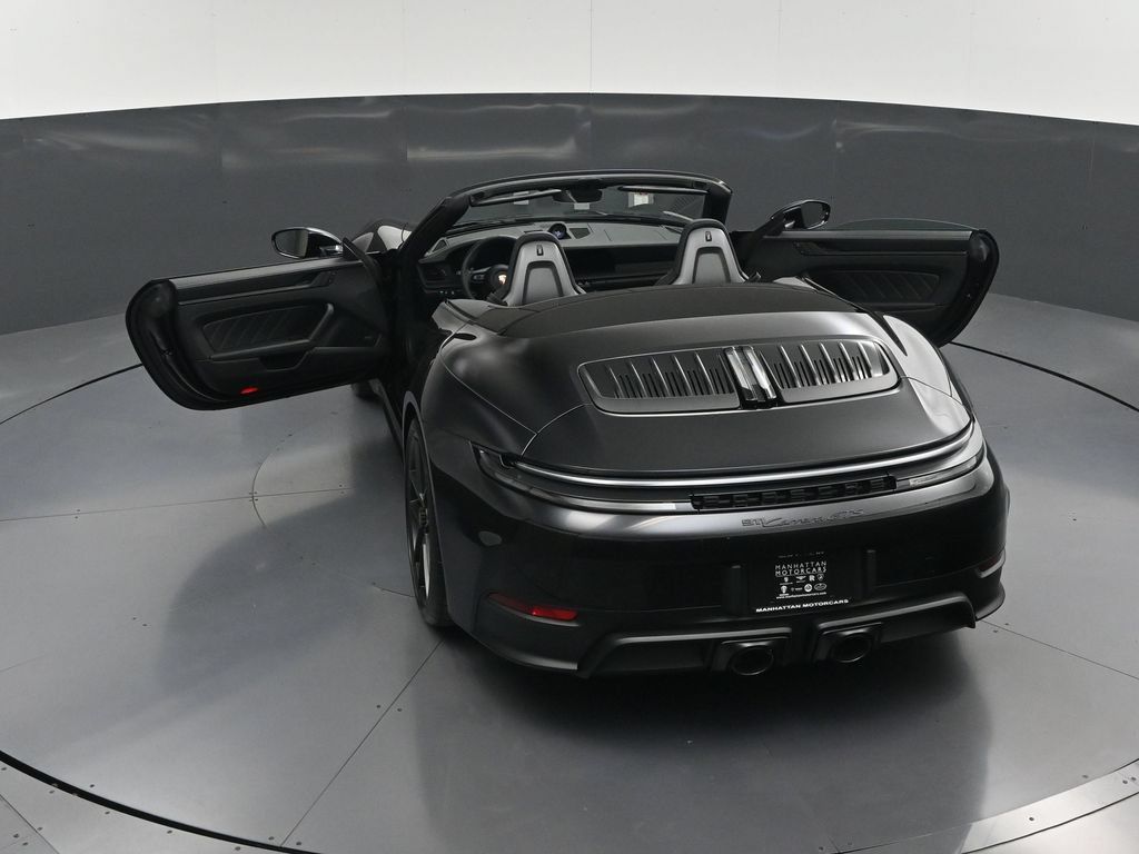 Certified 2026 Porsche 911 Carrera 4 GTS AWD/4WD image 34