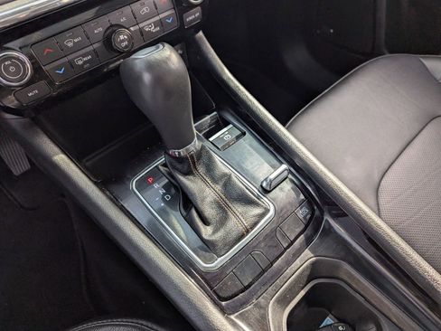 Used 2022 Jeep Compass Limited w/ Sun and Sound Group image 16