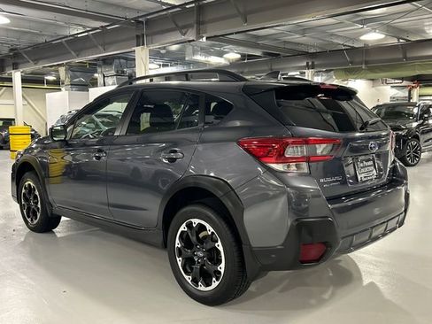 Used 2023 Subaru Crosstrek 2.0i Premium image 4