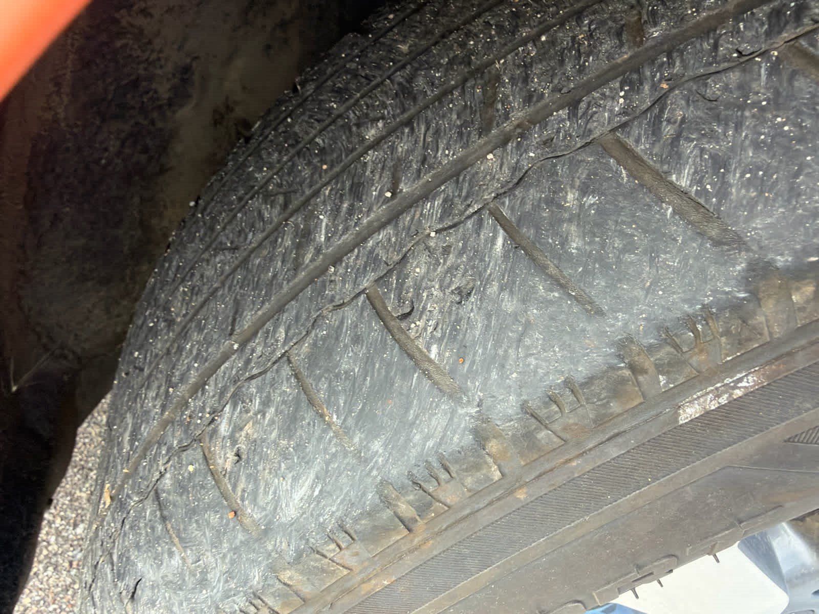Used 2024 Chrysler Pacifica Limited FWD image 14