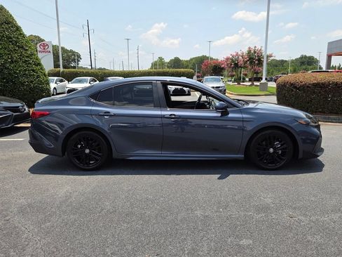 Used 2026 Toyota Camry SE w/ Convenience Package FWD image 12