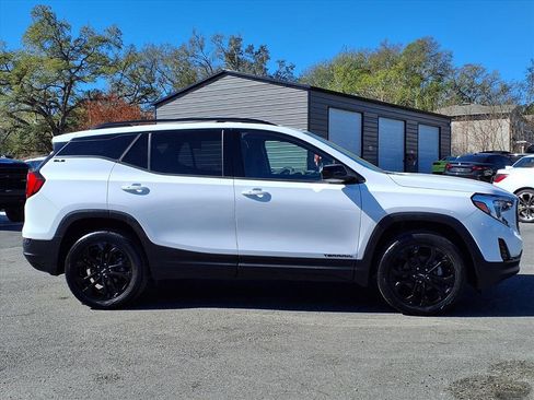 Used 2020 GMC Terrain SLE w/ Driver Convenience Package image 8