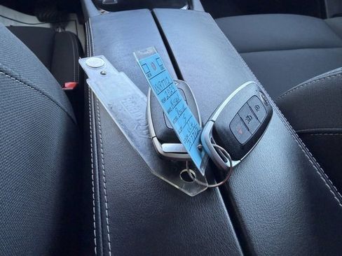 Certified 2023 Nissan Rogue S image 35