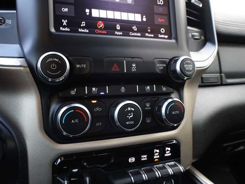 Used 2019 RAM 2500 Laramie AWD/4WD image 23