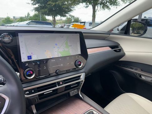 Used 2023 Lexus RX 350 Premium Plus w/ Cold Area Package FWD image 23