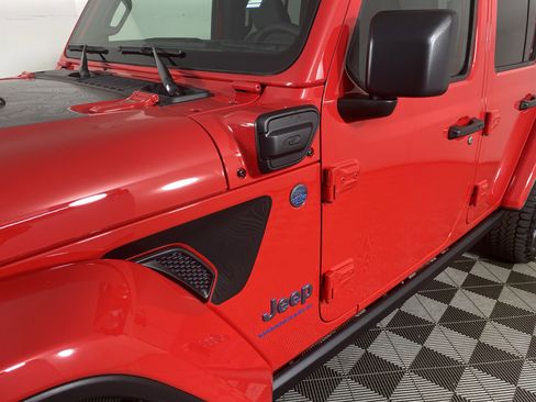 Used 2025 Jeep Wrangler Backcountry image 12