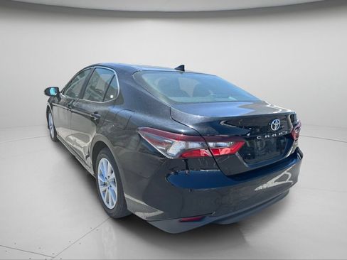Used 2024 Toyota Camry LE FWD image 9