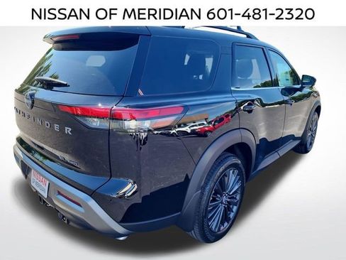 New 2026 Nissan Pathfinder SL w/ SL Premium Package AWD/4WD image 5