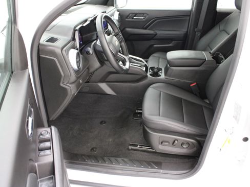 Used 2026 Chevrolet Colorado LT w/ LT Convenience Package RWD image 13