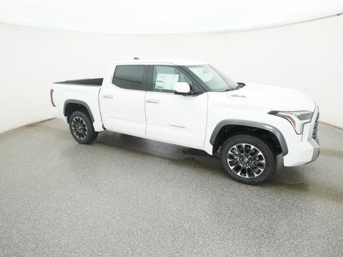 New 2026 Toyota Tundra Limited AWD/4WD image 15