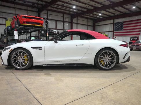 Used 2022 Mercedes-Benz SL 63 AMG 4MATIC image 19