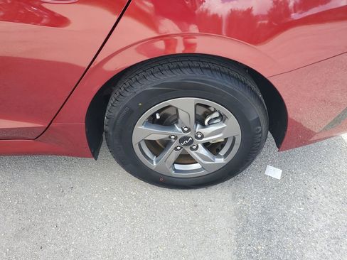 Used 2023 Kia K5 LXS image 10