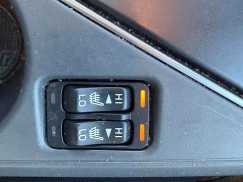 Used 2024 Subaru Crosstrek 2.0i Premium image 12