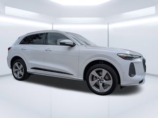 Certified 2025 Audi Q5 Premium Plus video 1