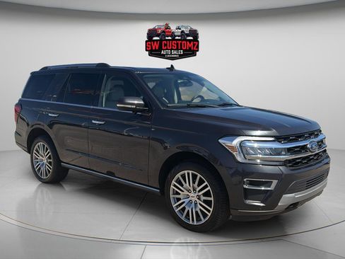 Used 2023 Ford Expedition Limited AWD/4WD image 1