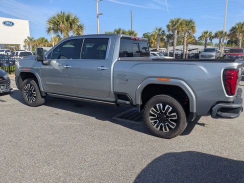Used 2024 GMC Sierra 2500 Denali Ultimate w/ Max Trailering Package image 6