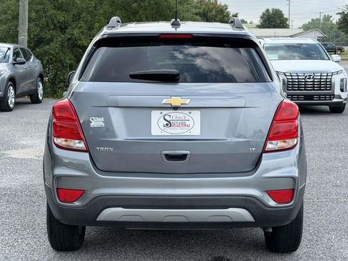 Used 2019 Chevrolet Trax LT w/ LT Convenience Package FWD image 5