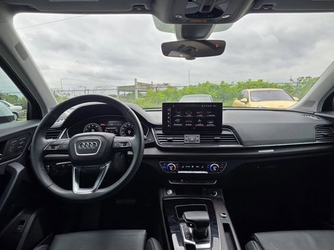 Used 2023 Audi Q5 2.0T Premium Plus w/ Premium Plus Package AWD/4WD image 16