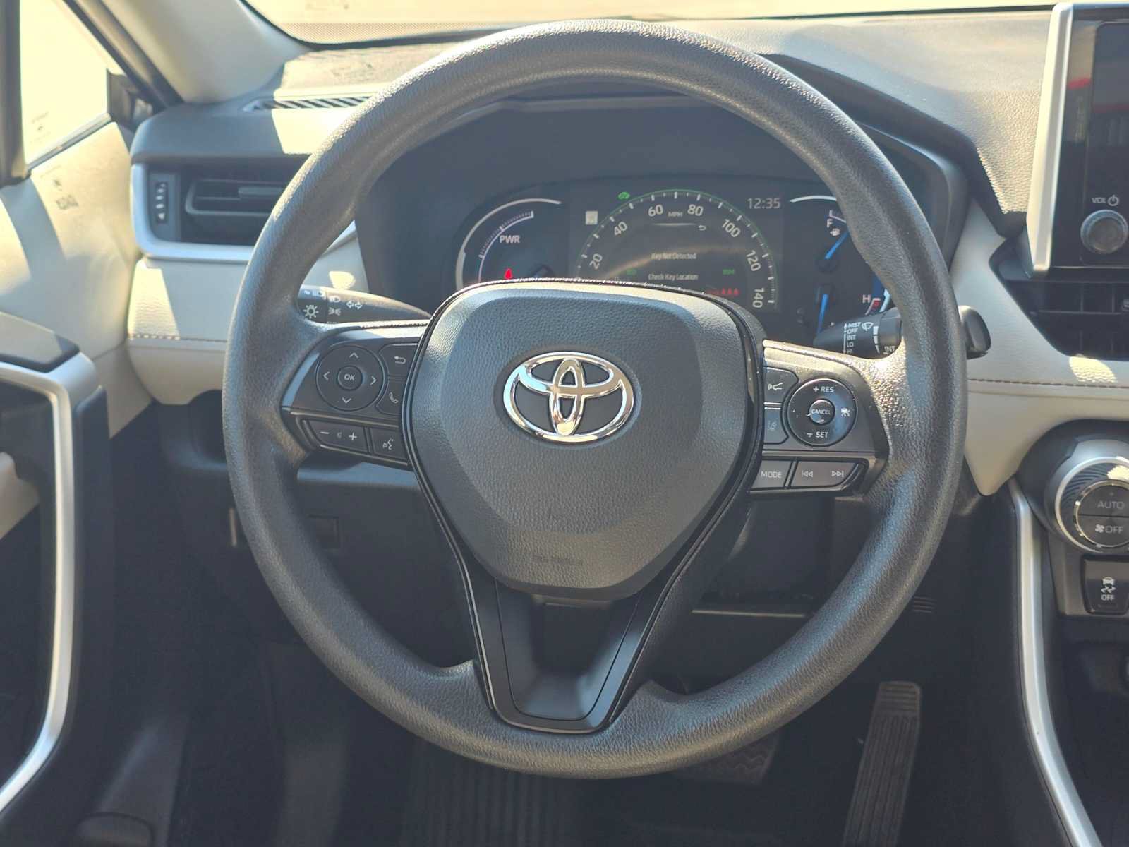 Certified 2025 Toyota RAV4 XLE AWD/4WD image 19