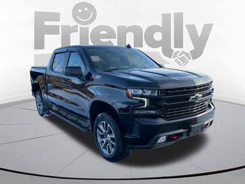 Used 2021 Chevrolet Silverado 1500 LT Trail Boss w/ Convenience Package II image 3