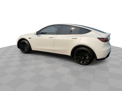 Used 2021 Tesla Model Y Long Range AWD/4WD image 5