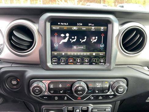 Used 2021 Jeep Gladiator Sport w/ Quick Order Package 24Q 80Th image 19