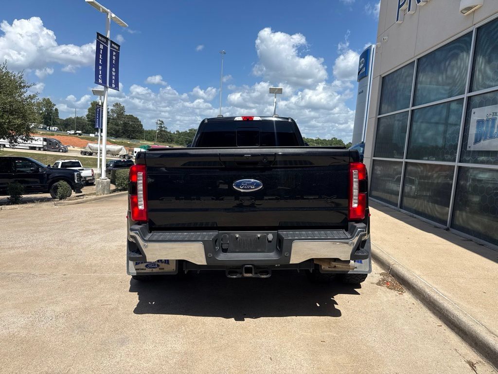 Used 2023 Ford F350 Lariat w/ Lariat Ultimate Package AWD/4WD image 6
