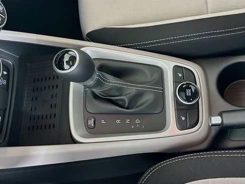 Certified 2026 Hyundai Venue SEL image 16