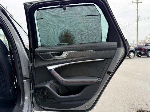 Used 2022 Audi RS 6 image 38