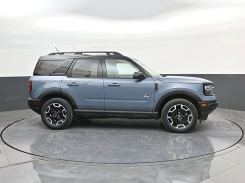 Used 2024 Ford Bronco Sport Outer Banks w/ Tech Package AWD/4WD image 9