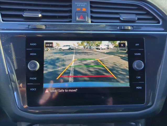 Used 2022 Volkswagen Tiguan SE R-Line FWD image 26
