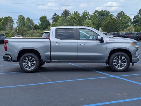 New 2026 Chevrolet Silverado 1500 LT w/ Z71 Off-Road Package AWD/4WD image 8