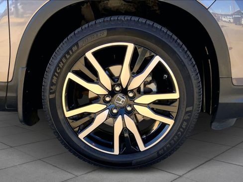 Used 2019 Honda Pilot Elite image 10