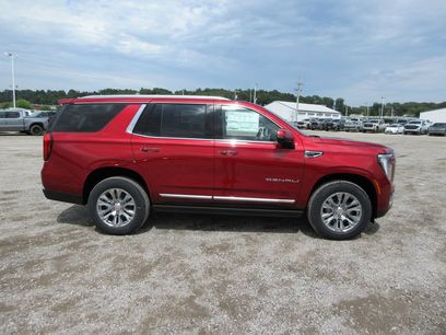 New 2026 GMC Yukon Denali w/ Sun & Power Step Package