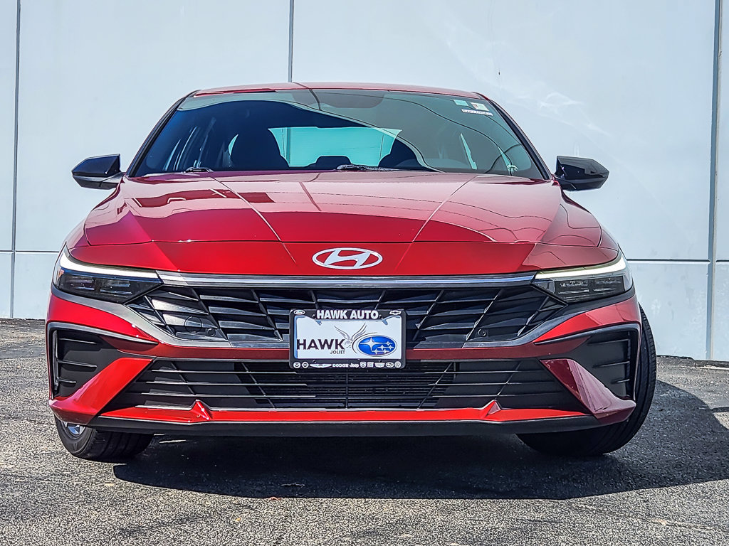 Used 2025 Hyundai Elantra Sport FWD image 4