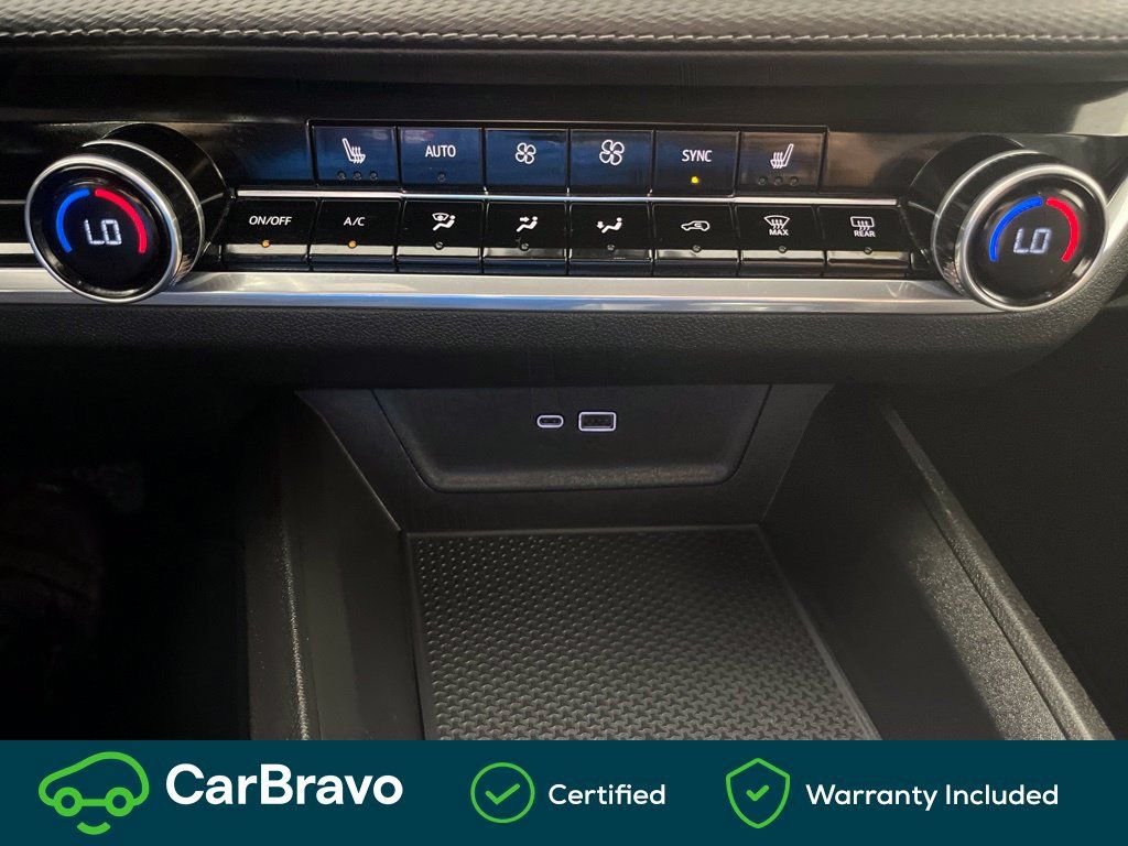 Used 2025 Chevrolet Equinox LT w/ Convenience Package II FWD image 33