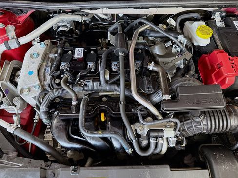 Used 2024 Nissan Sentra SR FWD image 39