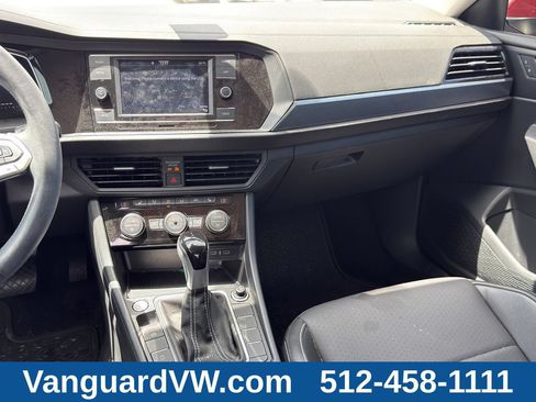 Used 2023 Volkswagen Jetta SE FWD image 28
