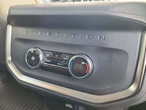 New 2025 Ford Expedition Active image 35