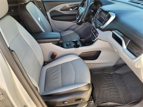 Used 2022 GMC Terrain SLT image 10