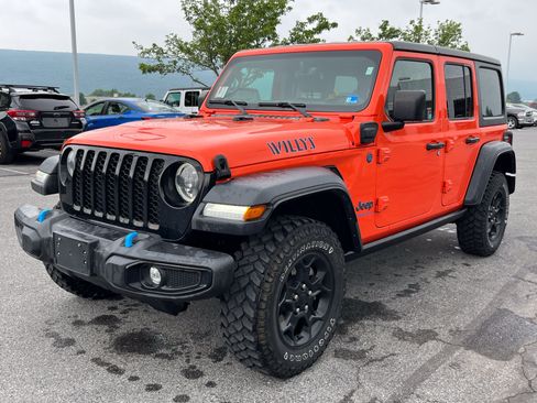 Used 2023 Jeep Wrangler Unlimited w/ 8.4" Radio Group AWD/4WD image 12