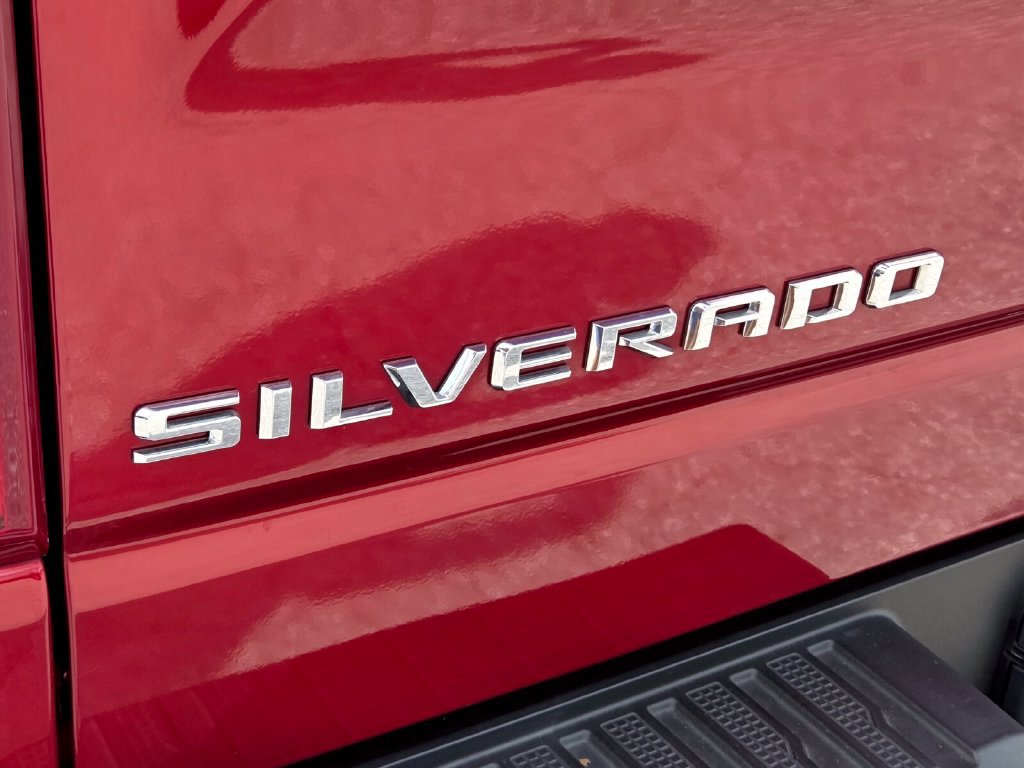 Used 2024 Chevrolet Silverado 1500 RST w/ Convenience Package II RWD image 14