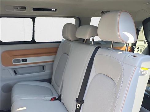 New 2025 Volkswagen ID. Buzz 1st Edition image 15