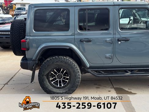 Used 2024 Jeep Wrangler Unlimited Rubicon AWD/4WD image 6