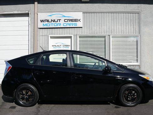 Used 2013 Toyota Prius Three image 21