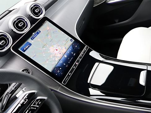 Certified 2026 Mercedes-Benz GLC 300 4MATIC image 21