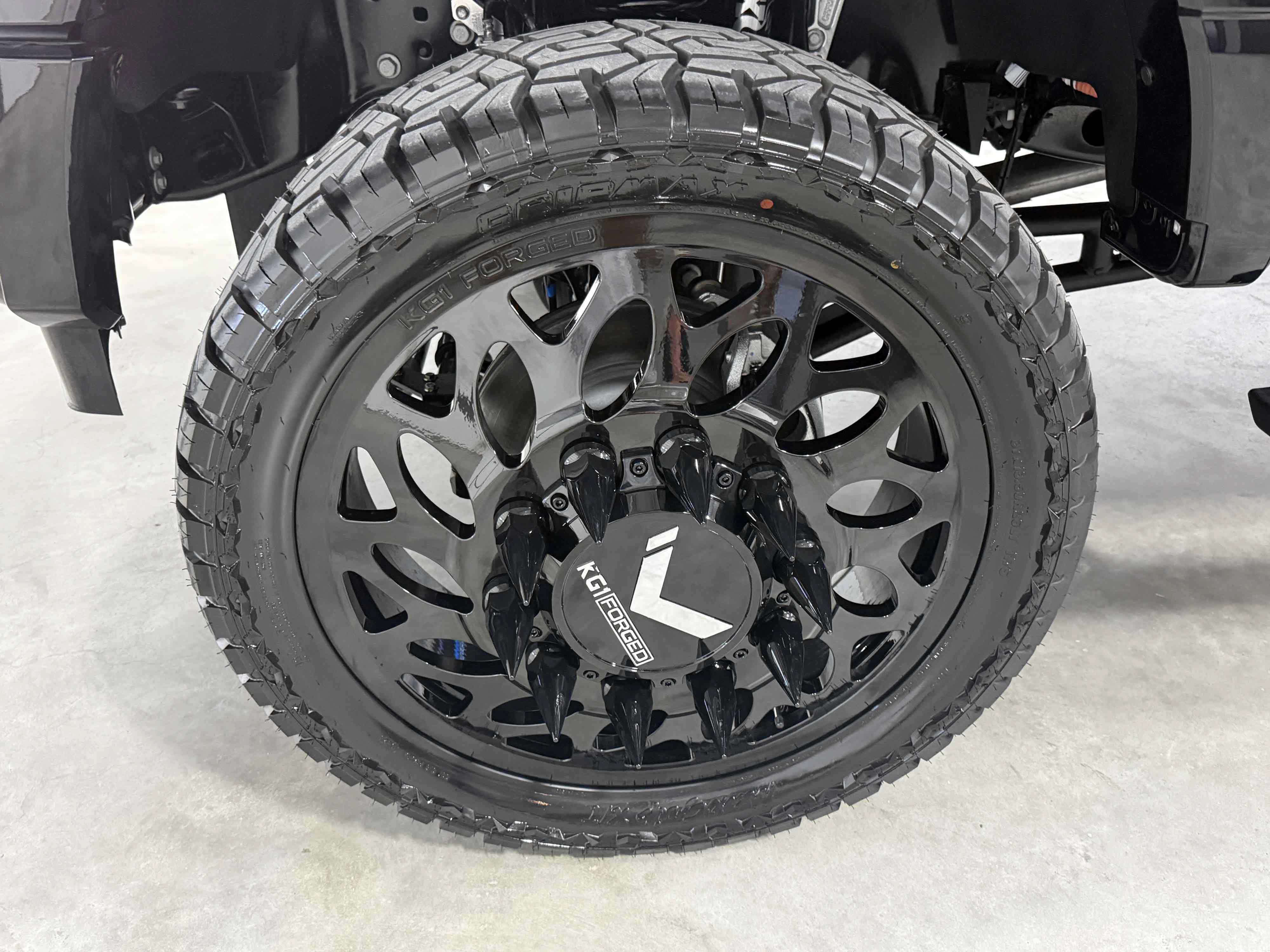 Used 2027 Ford F450 Platinum w/ Platinum Plus Package AWD/4WD image 99