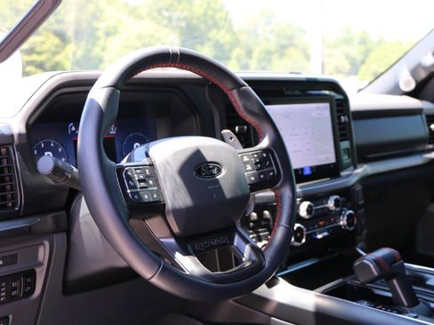Used 2025 Ford F150 Raptor AWD/4WD image 19