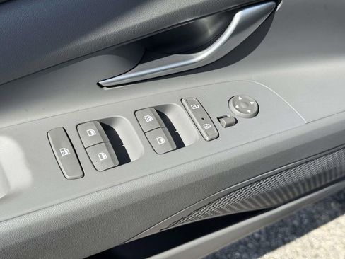 Certified 2023 Hyundai Elantra SEL w/ Convenience Package FWD image 15