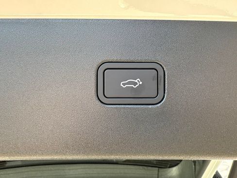 New 2026 Volvo EX30 Cross Country Ultra w/ Protection Package Premier AWD/4WD image 43